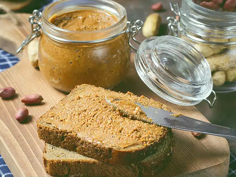 Beneficios y recetas saludables con crema de maní Nutrición Proteínas Deportiva